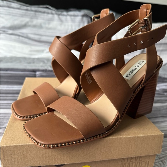 Steve Madden Brown Strappy Block Heels - Picture 2 of 5